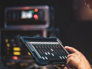 SCADA vs. DCS: Key Differences and Use Cases in Energy & Utilities